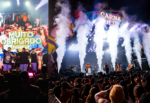 Grupo Menos é Mais encerra Carnaval histórico com maratona de sete apresentações pelo Brasil