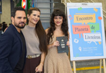 Nova voz da ficção: Isabella Fonseca participou, ao lado dos pais Luciano Camargo e Flávia Camargo, do Encontro de Livreiros em São Paulo